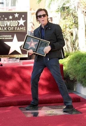 نجمة على رصيف هوليوود للنجم البريطاني بول مكارتني 